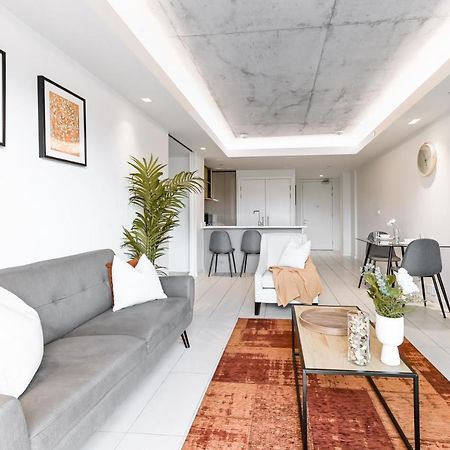 Khayat Homes - The Curve - One Bed London Exterior foto