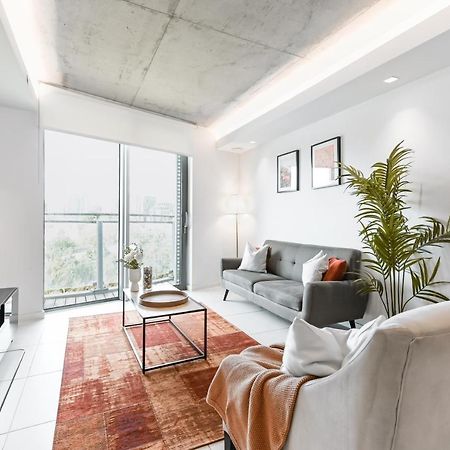 Khayat Homes - The Curve - One Bed London Exterior foto