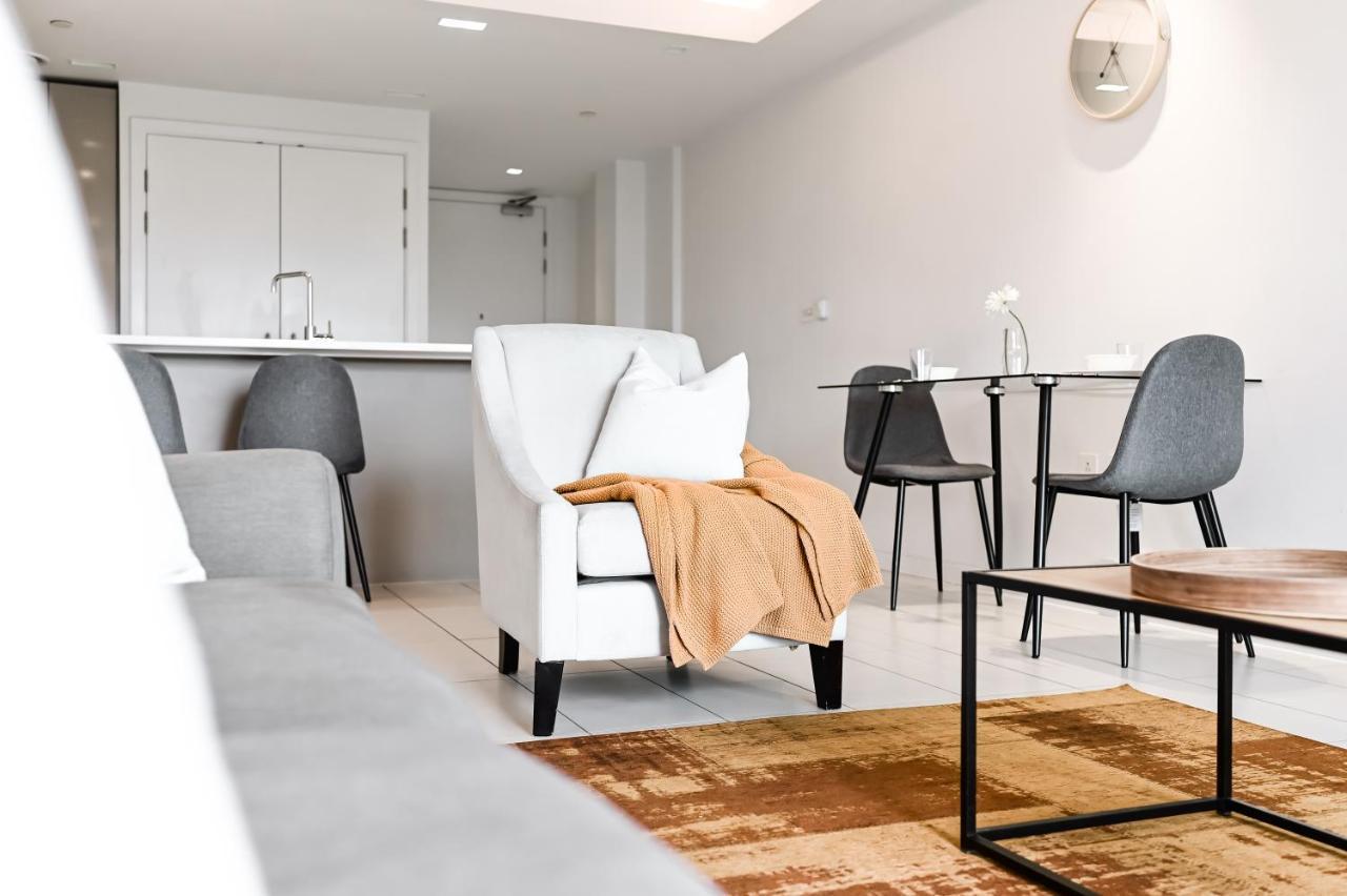 Khayat Homes - The Curve - One Bed London Exterior foto